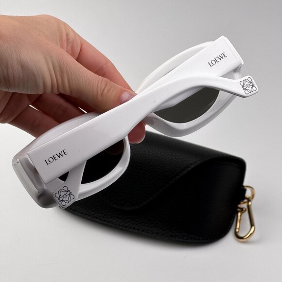 Loewe Paula’s Ibiza LW40033I Sunglasses – White Silver Mirror | Model LW40033I - Picture 3 of 11